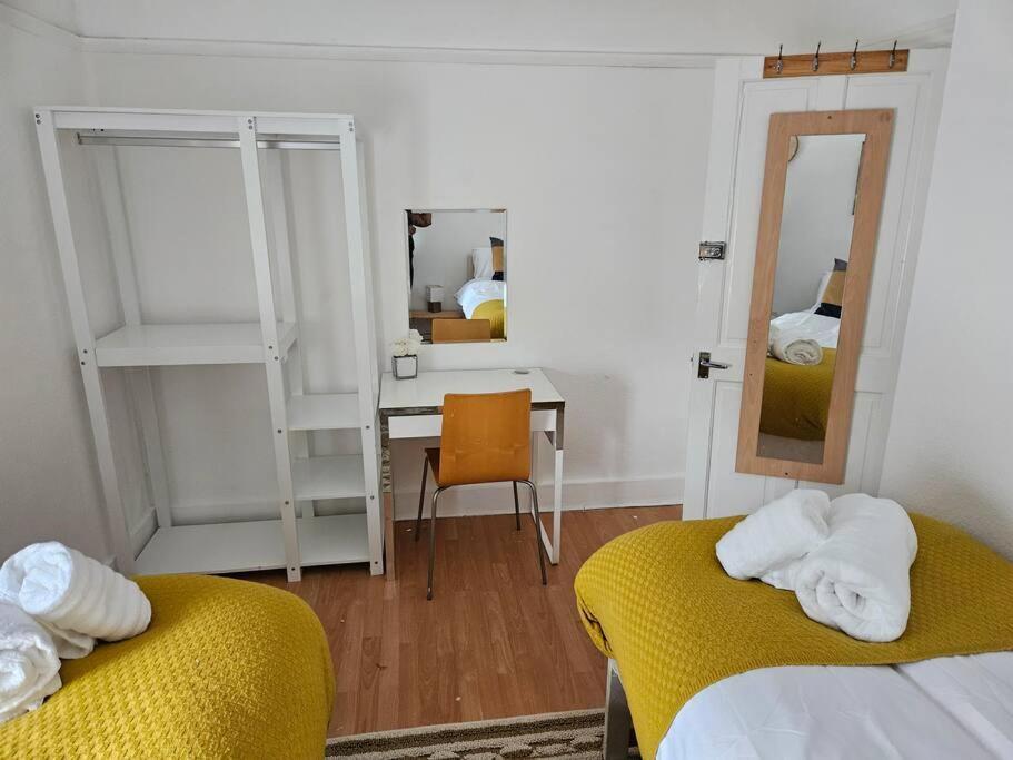 Stylish 2 Bed Apt - Harry Potter/ Leavesden Studios/Watford/Hemel Hempstead - Families/Professionals & Contractors Welcome - Serviced Accomodation Sarratt Dış mekan fotoğraf