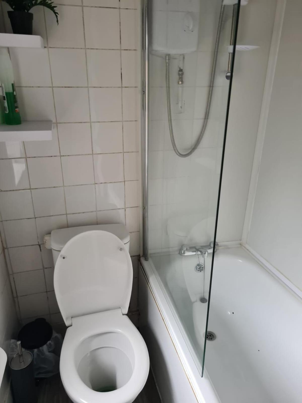 Stylish 2 Bed Apt - Harry Potter/ Leavesden Studios/Watford/Hemel Hempstead - Families/Professionals & Contractors Welcome - Serviced Accomodation Sarratt Dış mekan fotoğraf